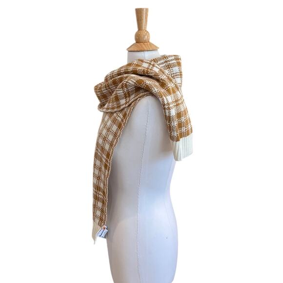 Timberland Cream and Tan Plaid Knit Scarf, One Size - Picture 4 of 7